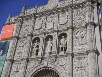 facade detail at San Diego Museum of Art